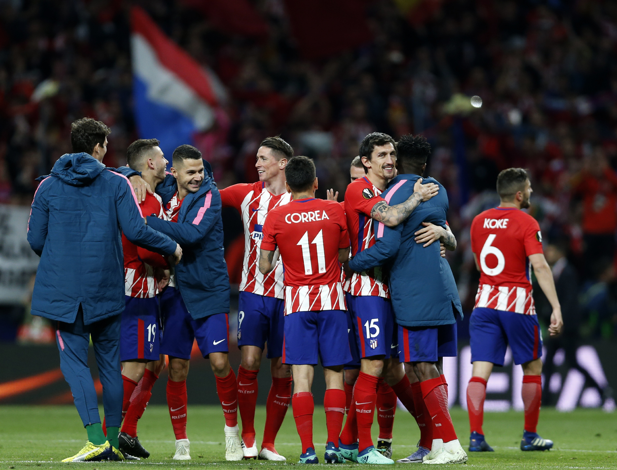 持球人迟疑 持球人迟疑